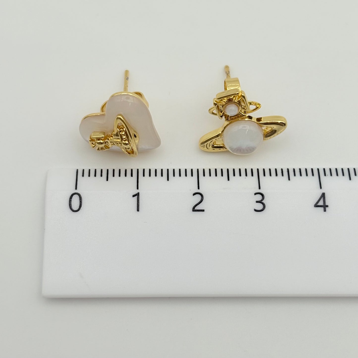 Vivienne Westwood ピアス