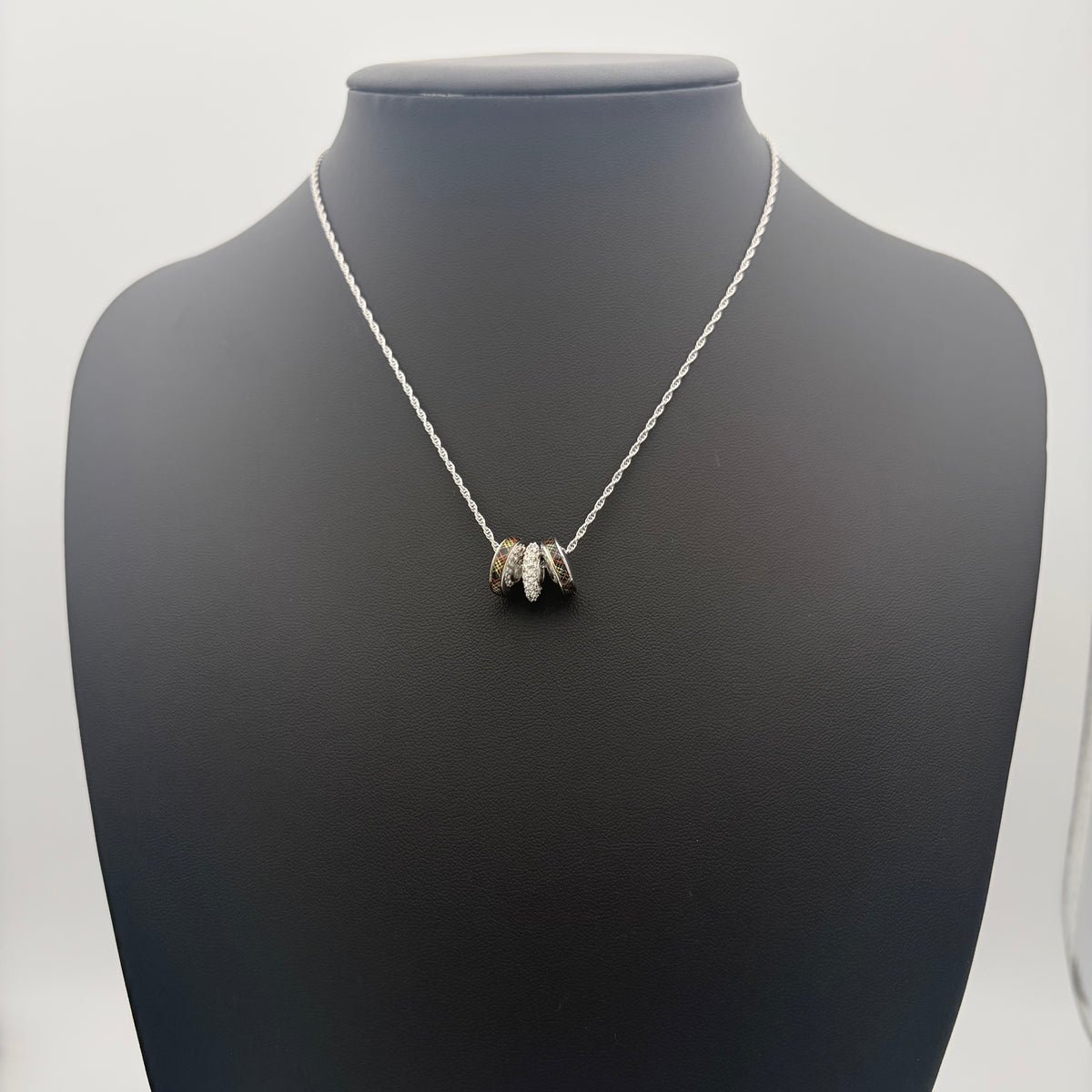 Burberry ネックレス