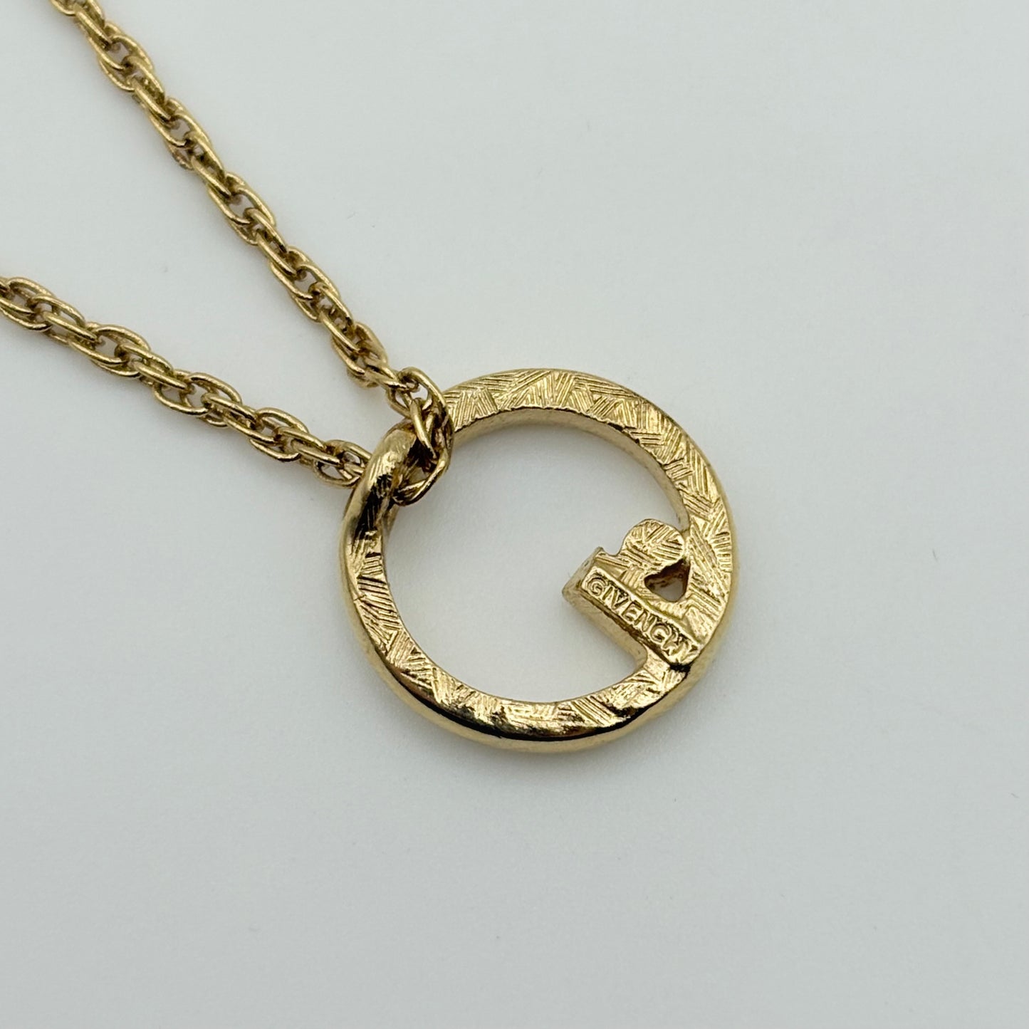 GIVENCHY ネックレス