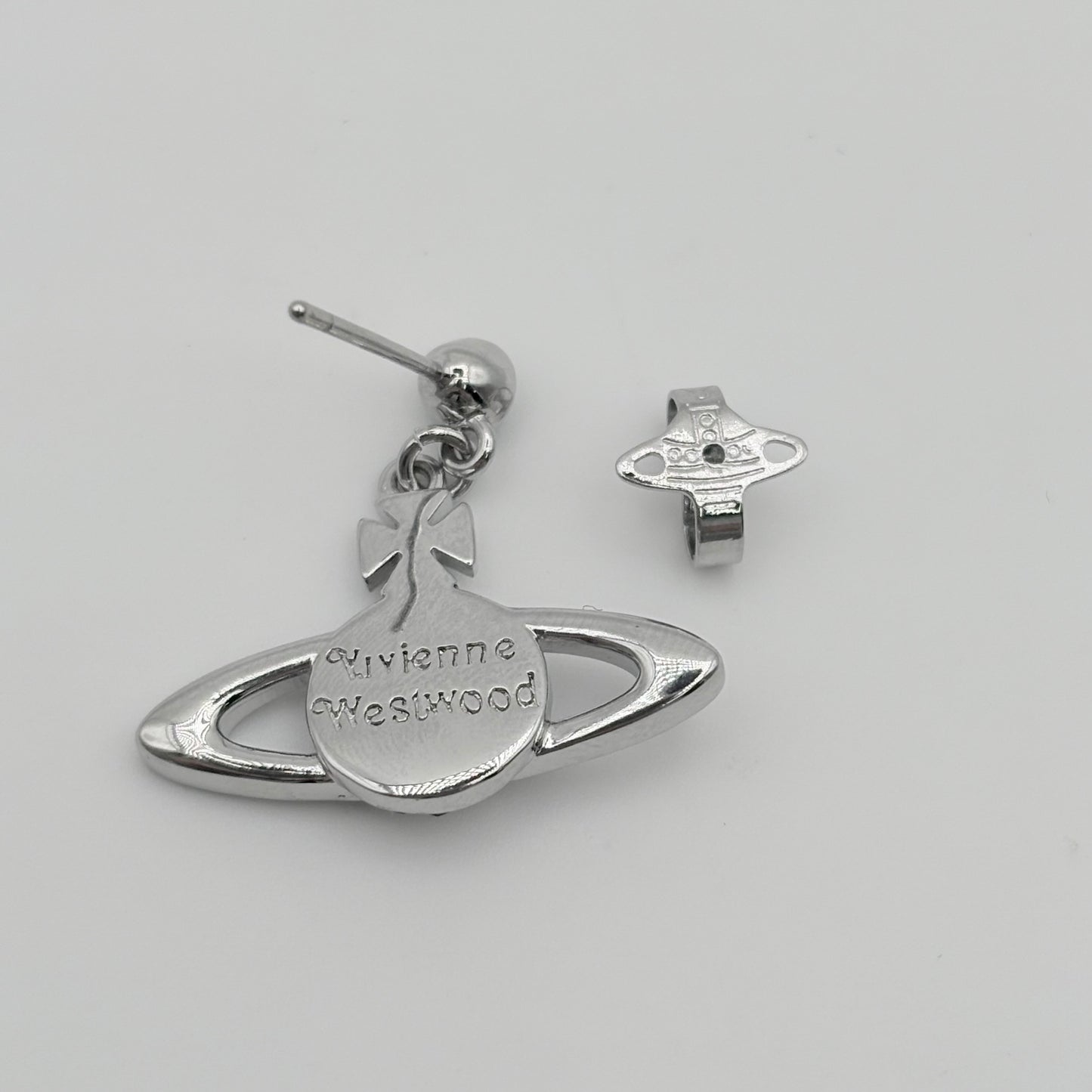 Vivienne Westwood ピアス