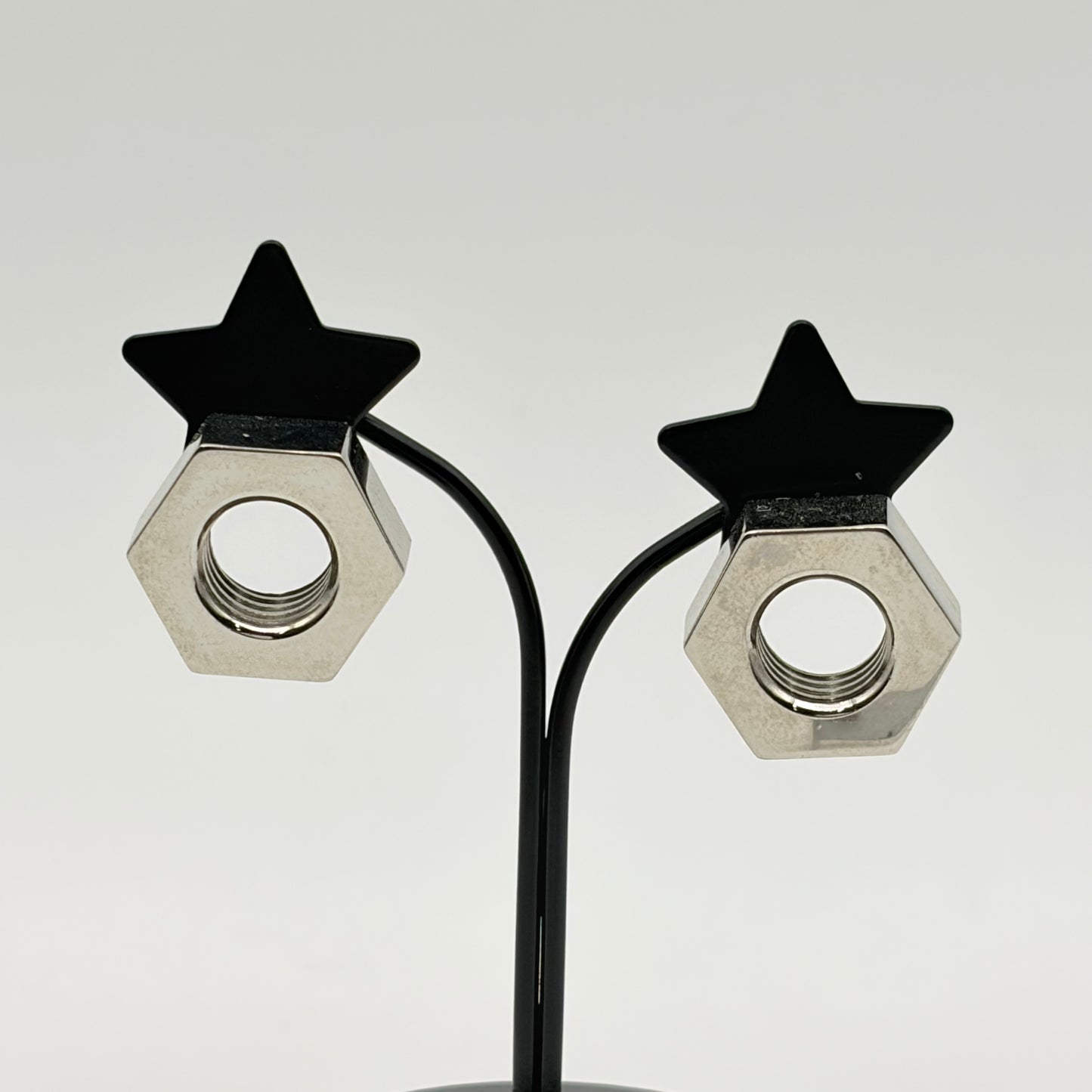 Burberry ピアス
