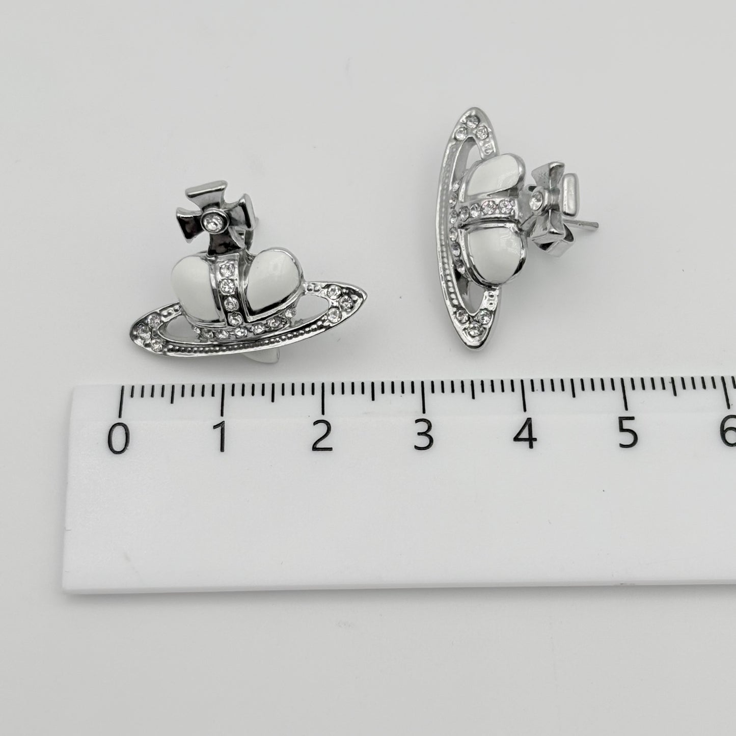 Vivienne Westwood ピアス