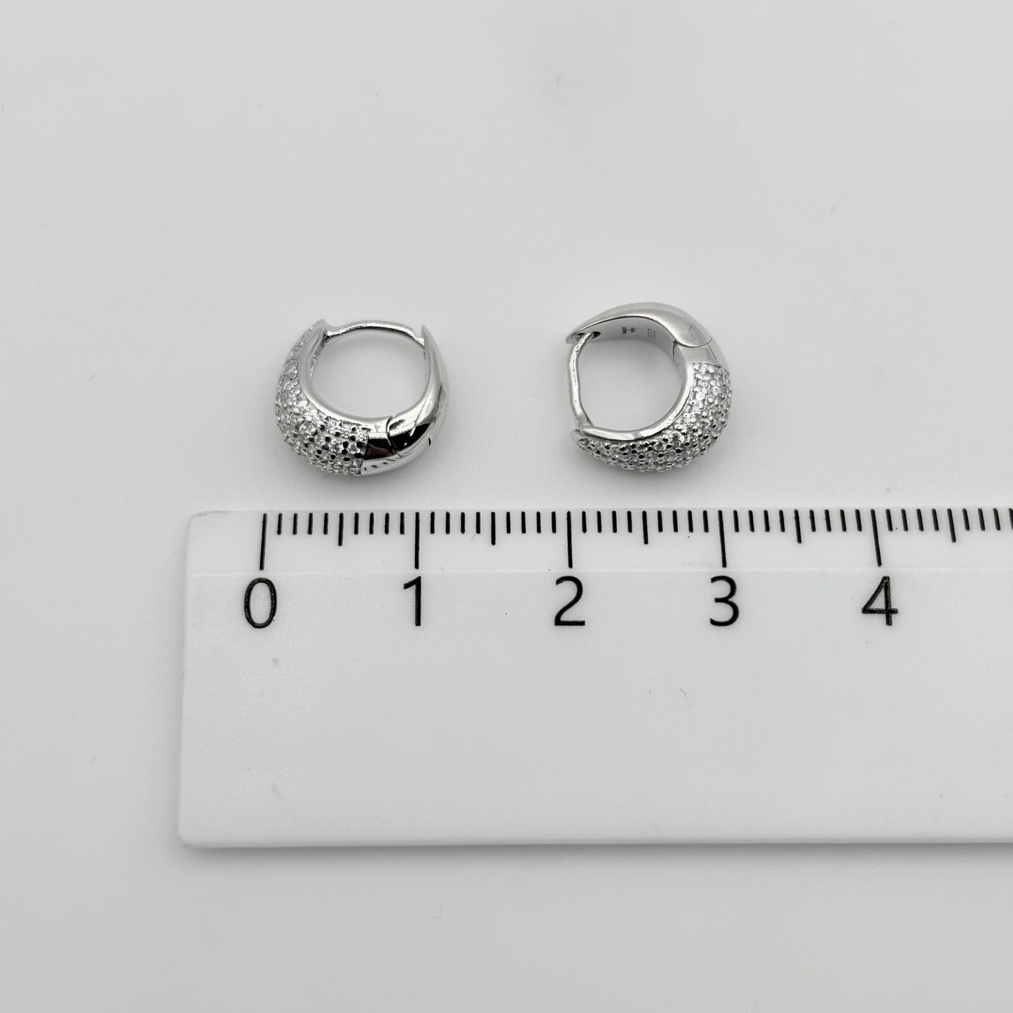 TOM WOOD ピアス
