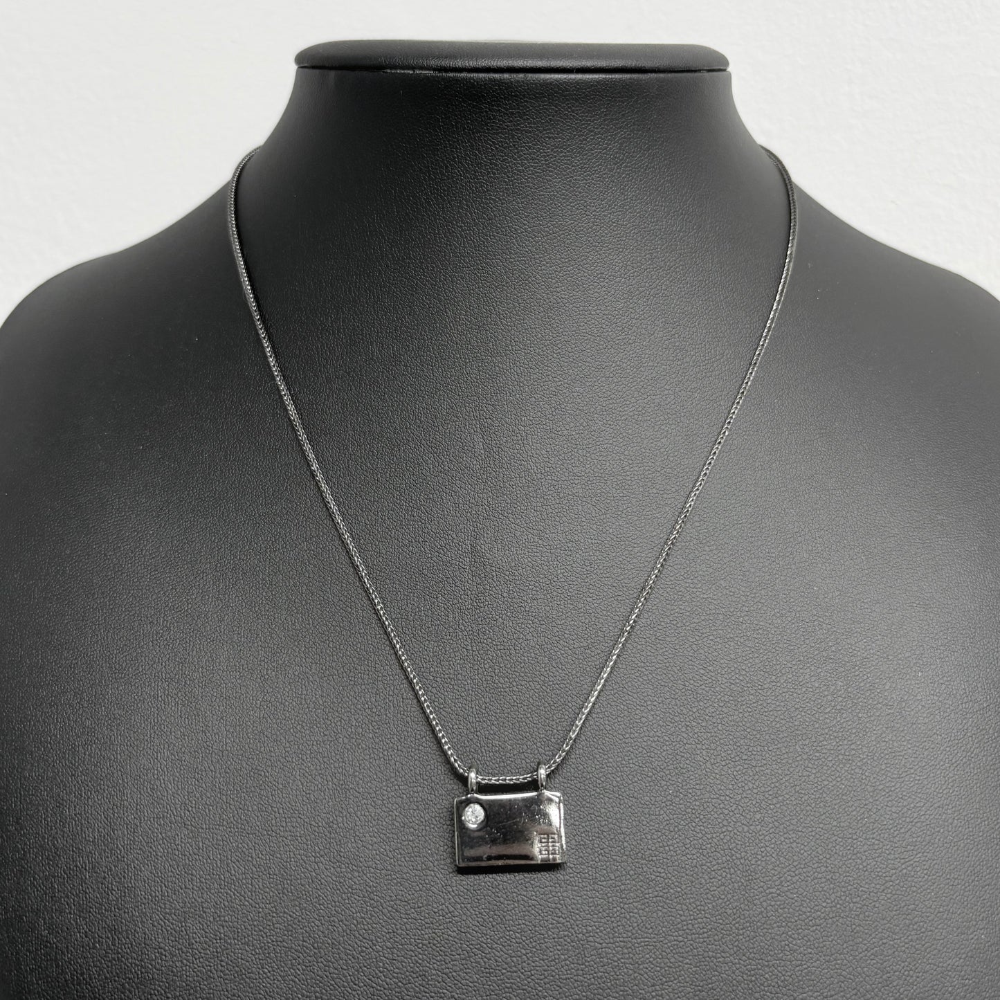 GIVENCHY ネックレス