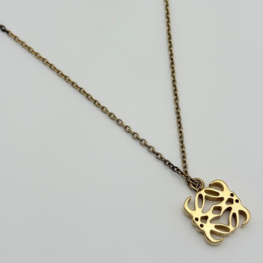 LOEWE ネックレス