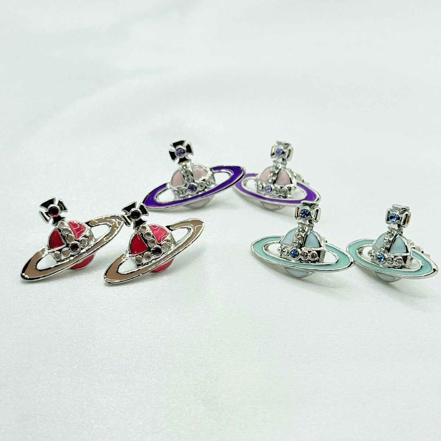 SMALL NEO BAS RELIEF  Vivienne Westwood ピアス 123