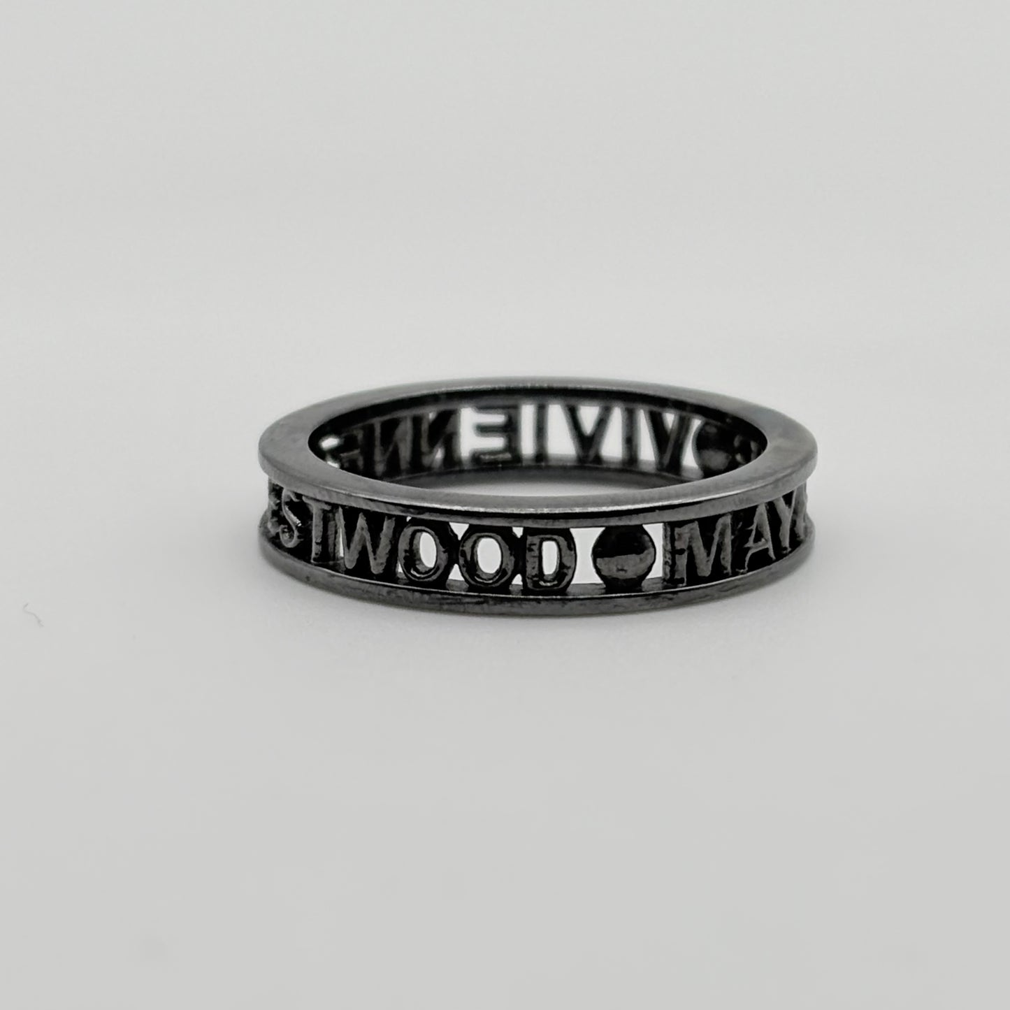 Vivienne Westwood リング