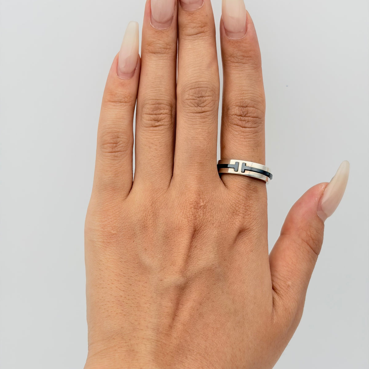 Tiffany&Co. T TWO リング