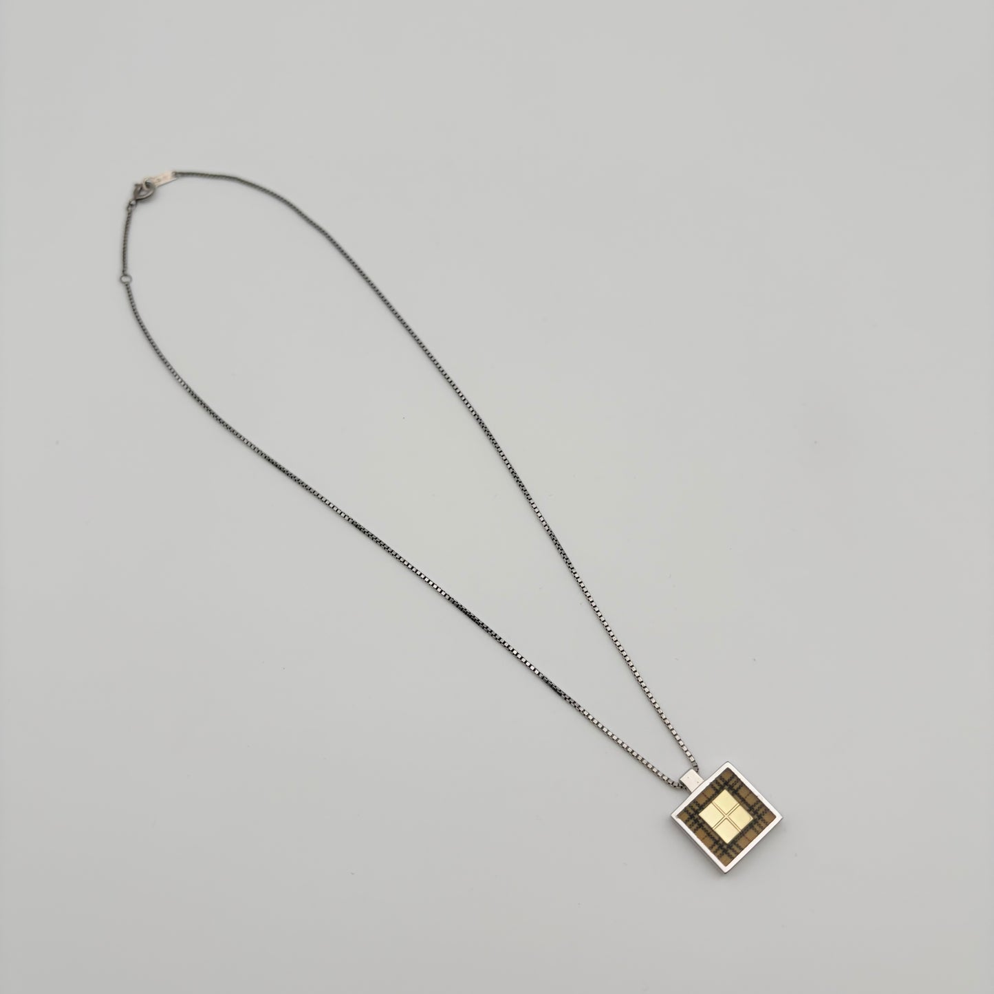 Burberry ネックレス