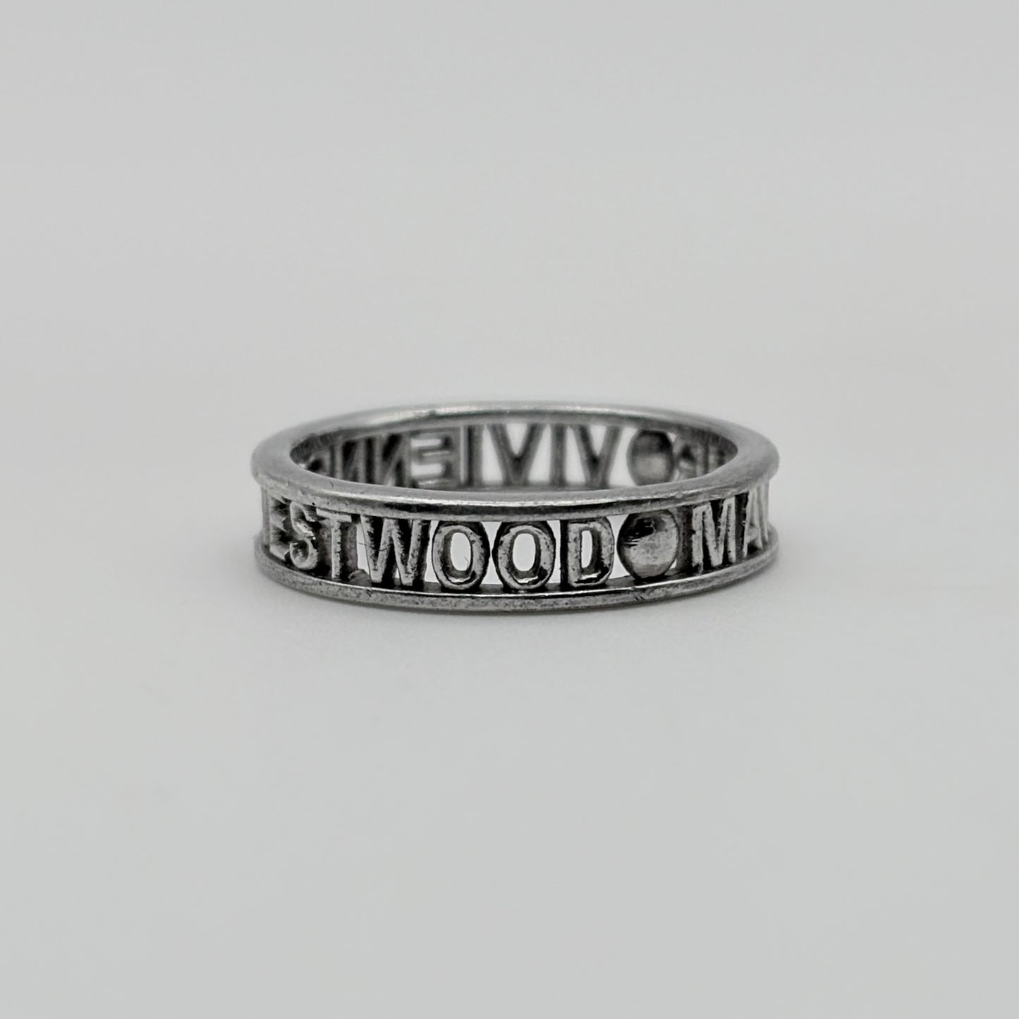 Vivienne Westwood リング