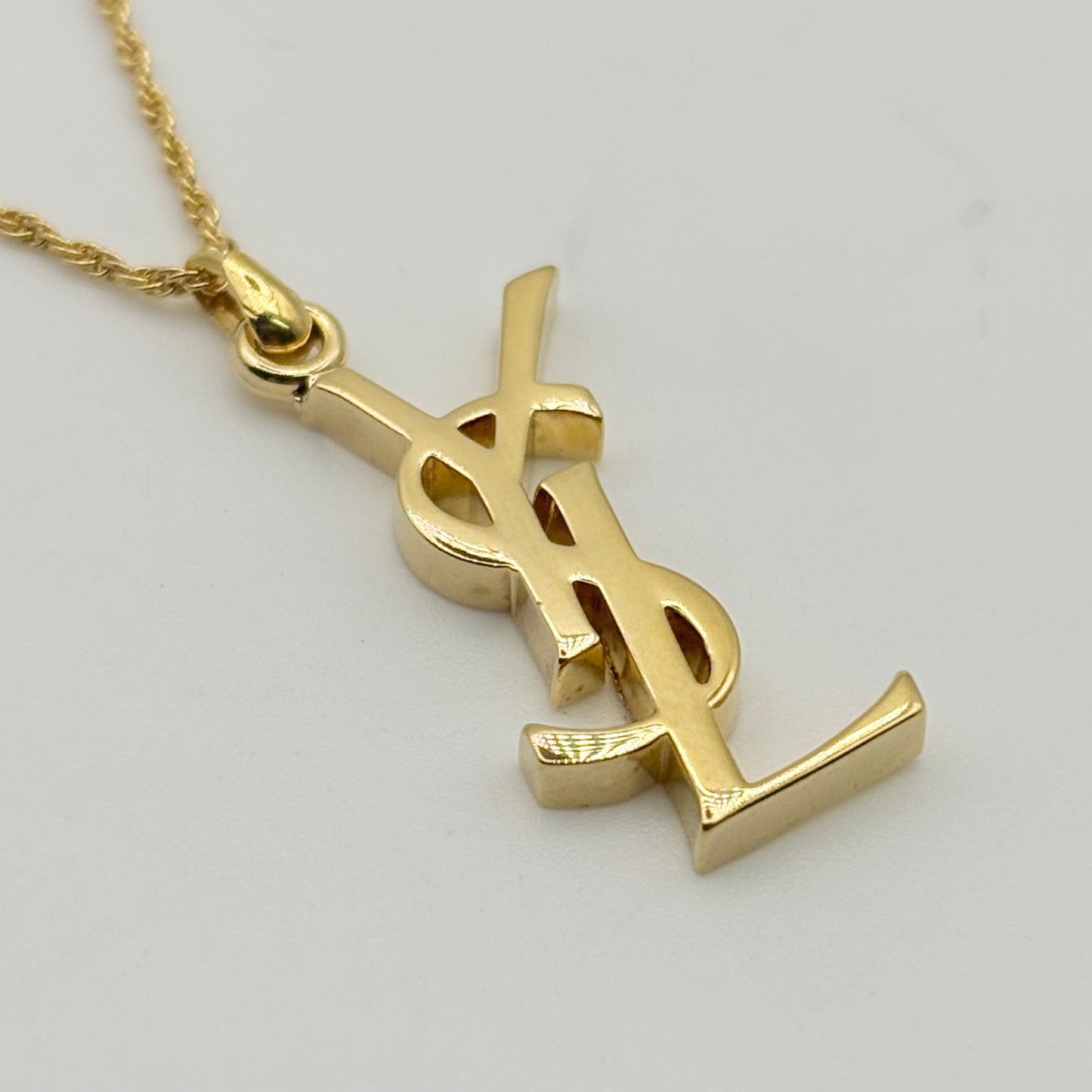 Yves Saint Laurent ネックレス