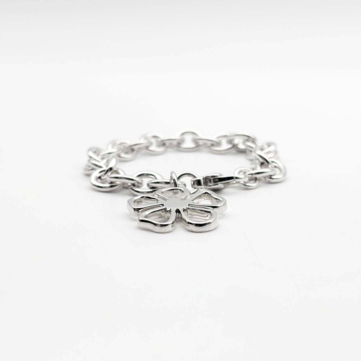 Tiffany&Co. フラワーチャームブレスレット