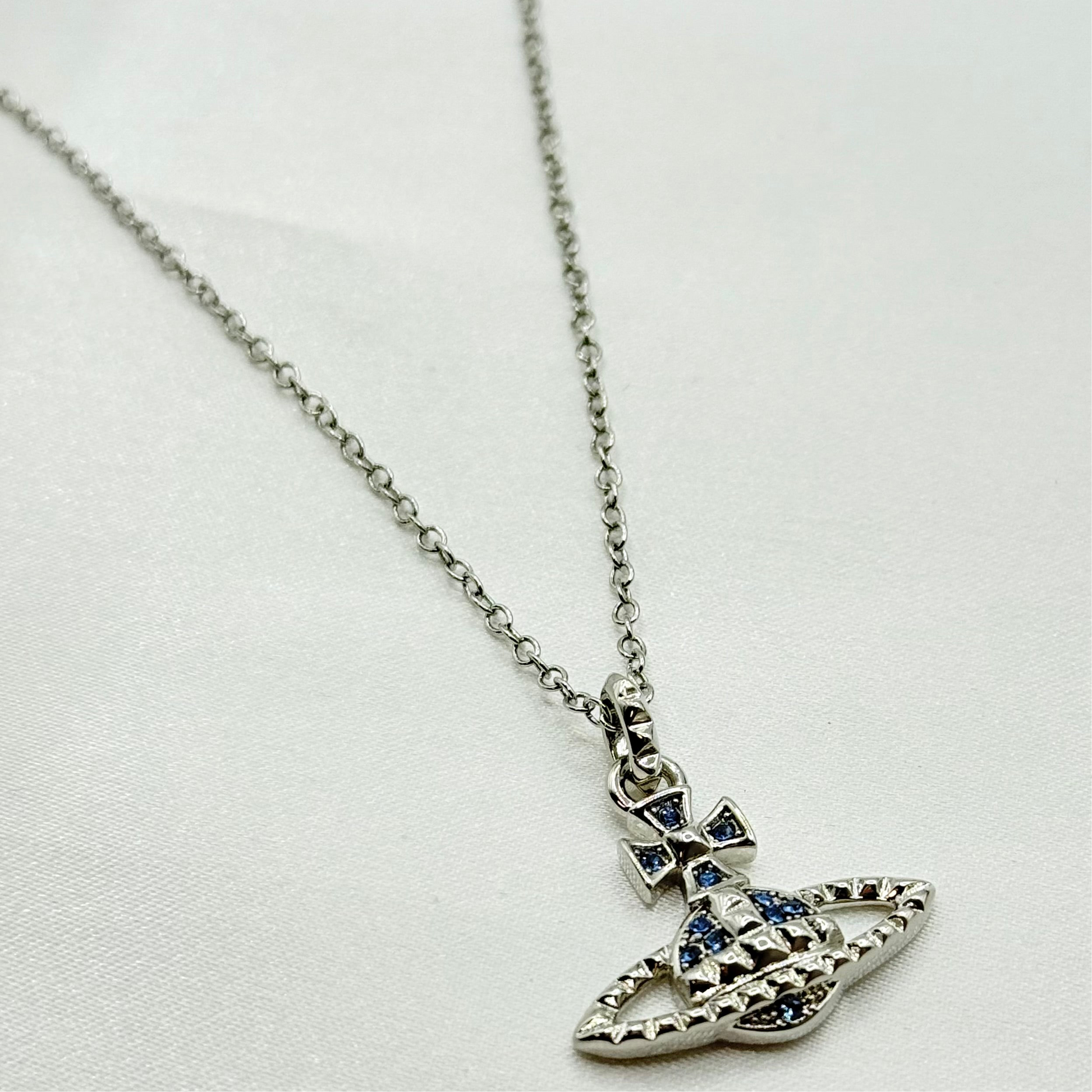 MAYFAIR BAS RELIEF Vivienne Westwood ネックレス 128 – mini MAYFAIR BAS RELIEF Vivienne Westwood ネックレス 128 – mini