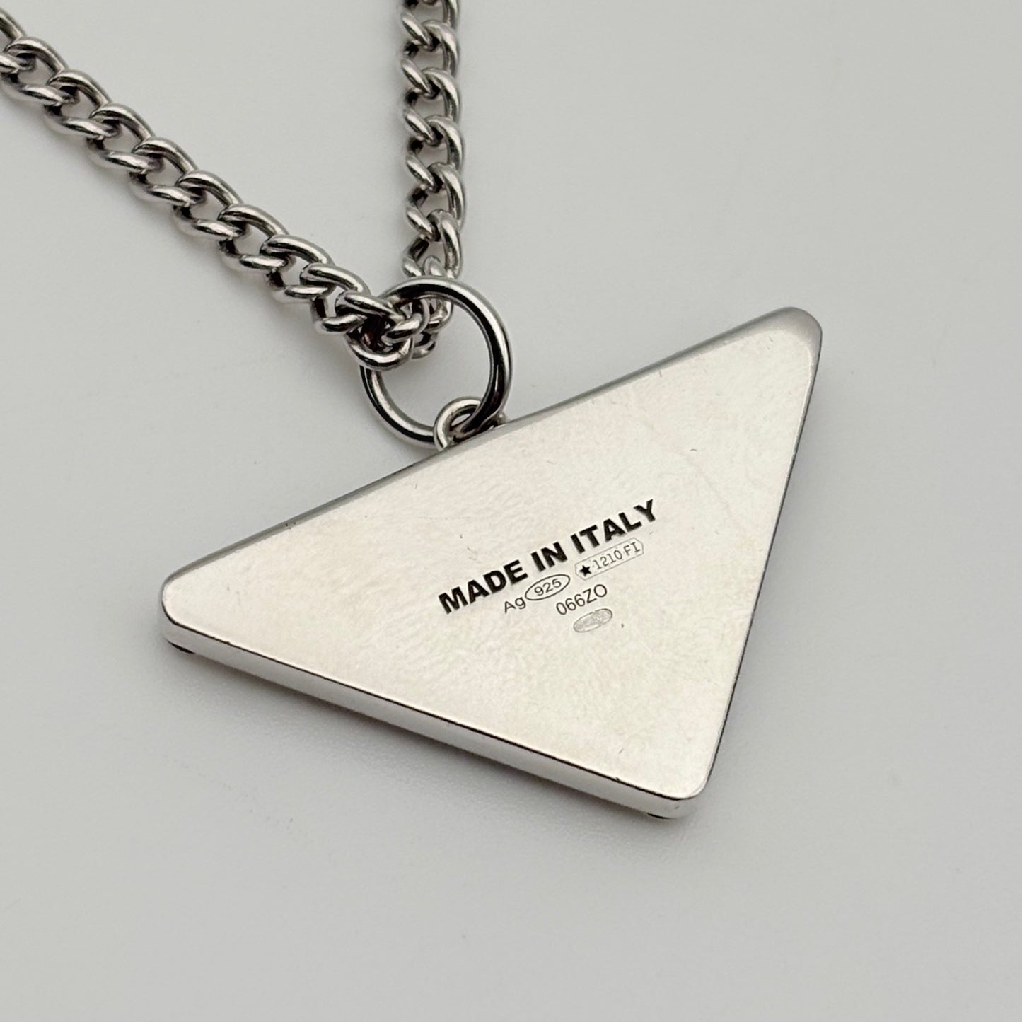 PRADA ネックレス