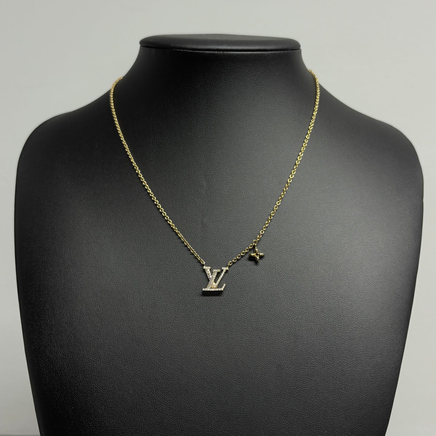 LOUIS VUITTON ネックレス 697