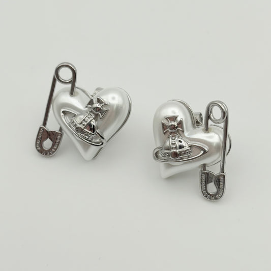 Vivienne Westwood ピアス