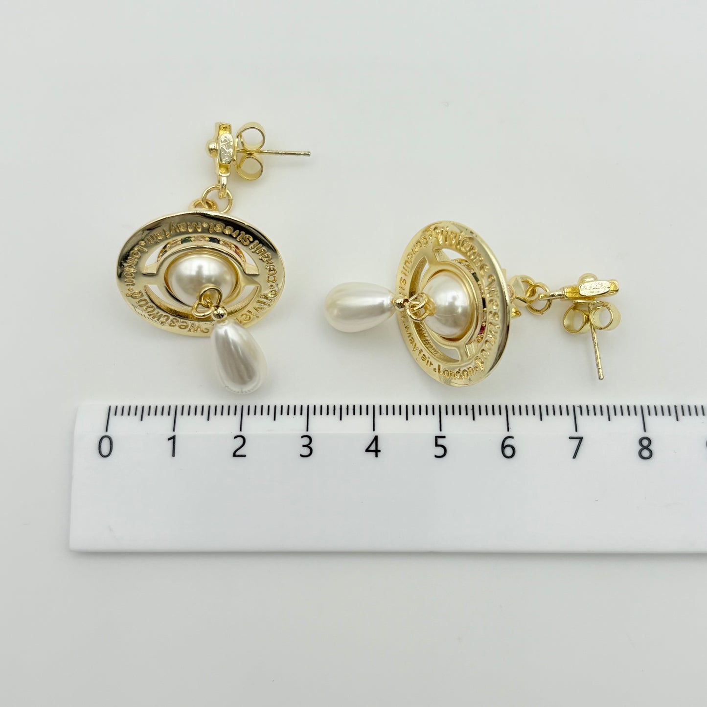 Vivienne Westwood ピアス