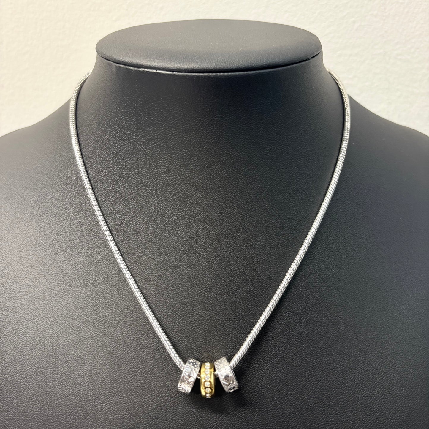 Burberry ネックレス