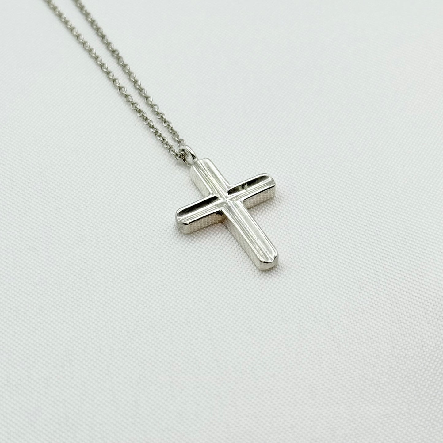 Tiffany＆Co. クロスネックレス 11