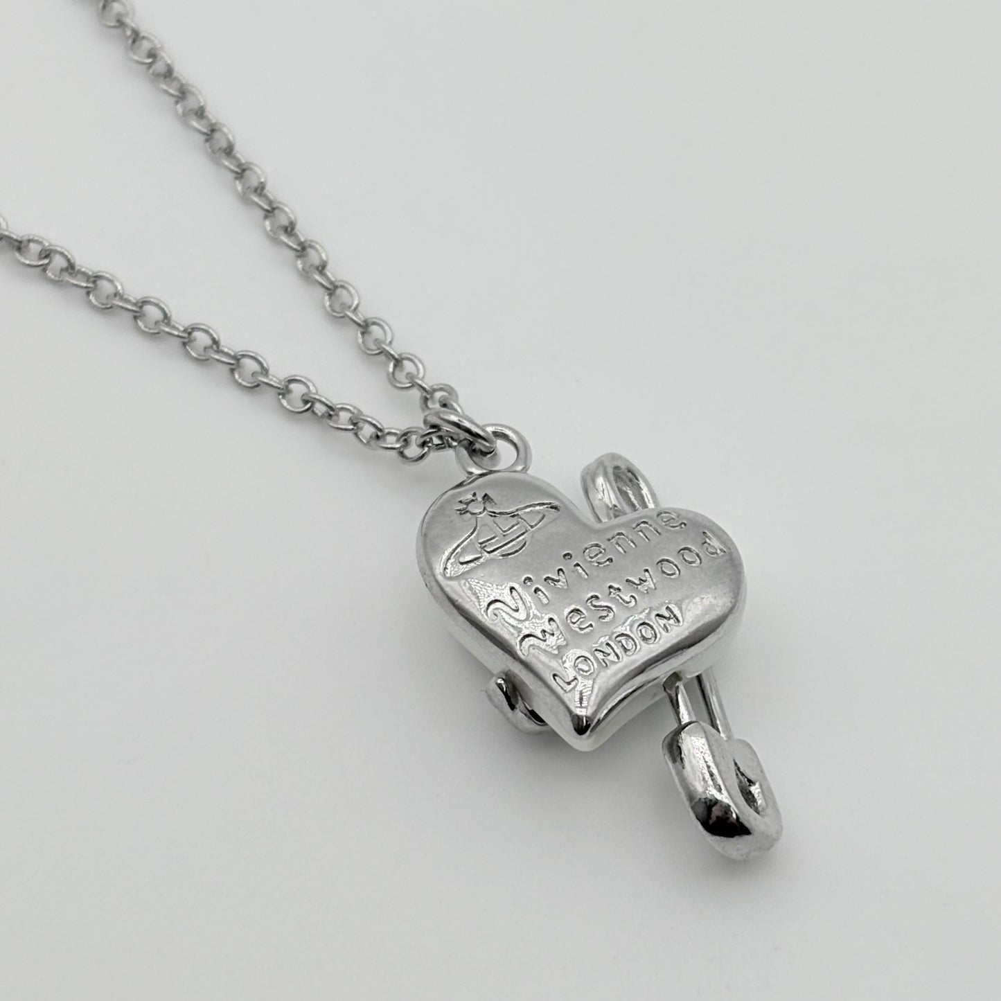 Vivienne Westwood ネックレス