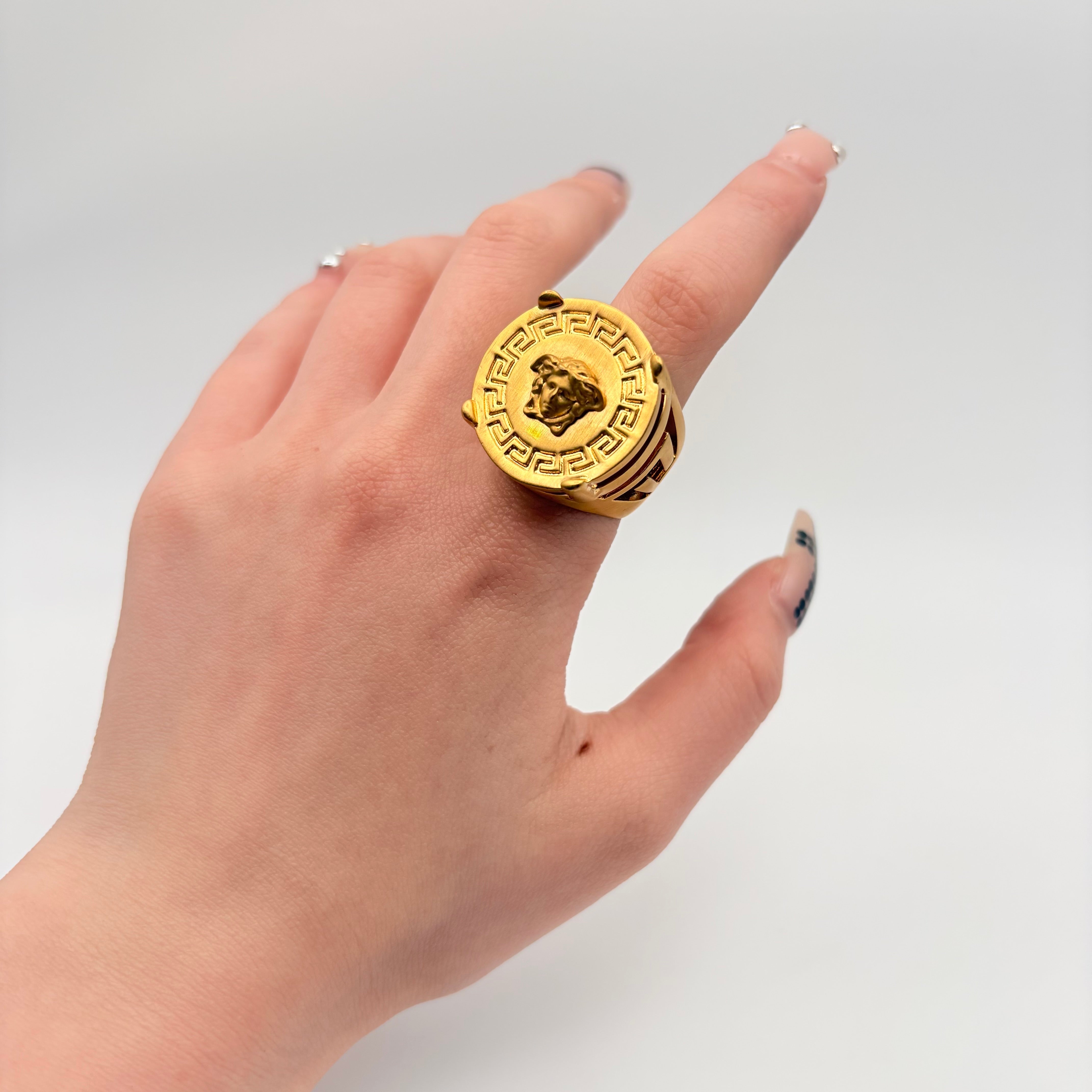 VERSACE リング