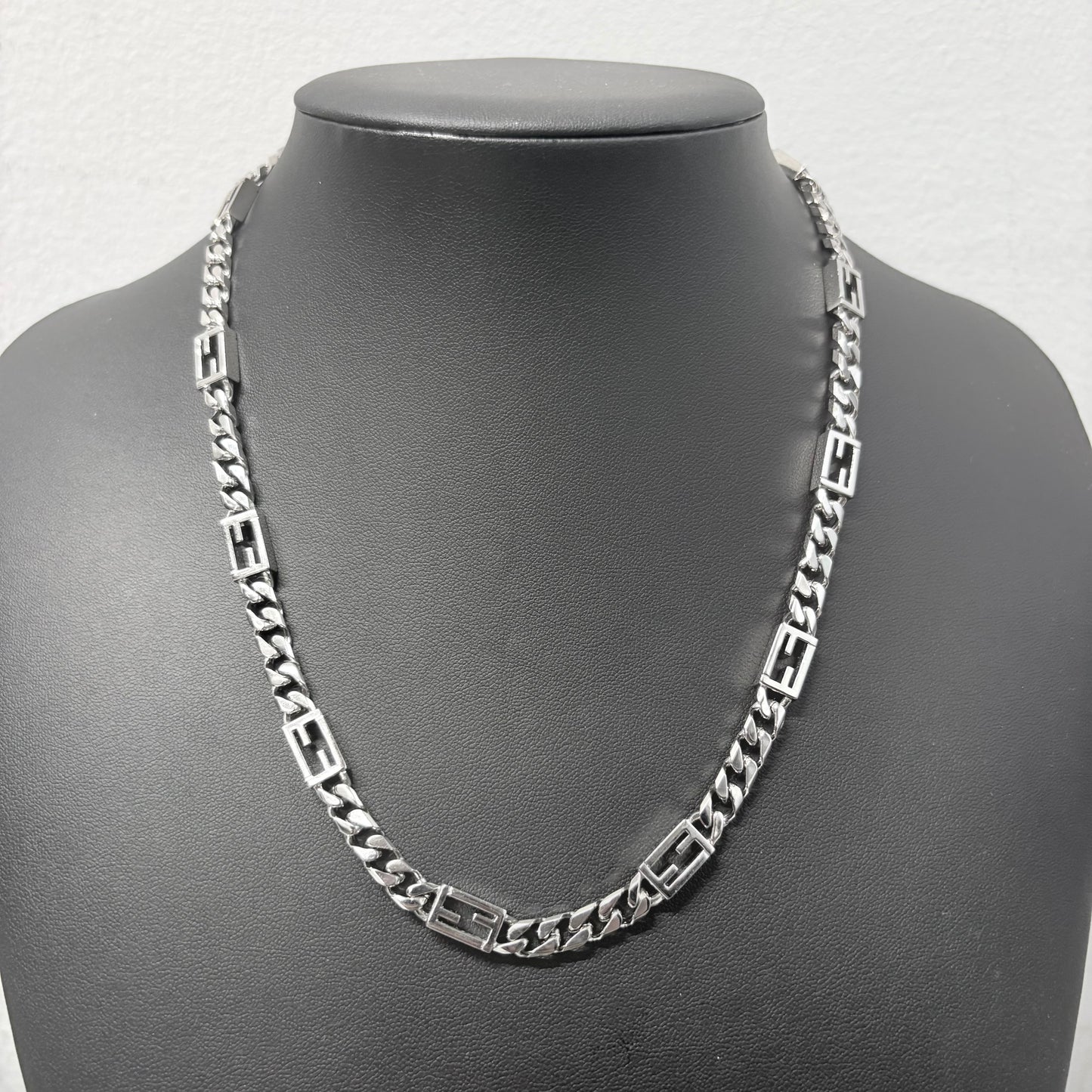 FENDI ネックレス