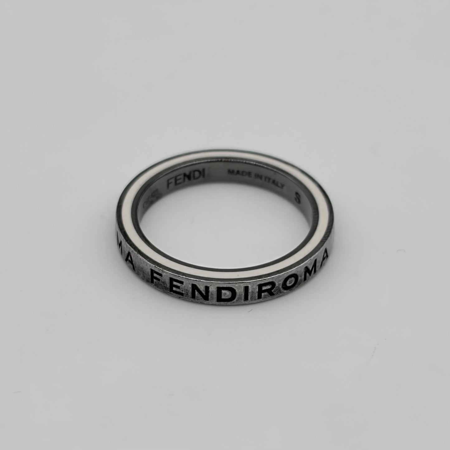 FENDI リング