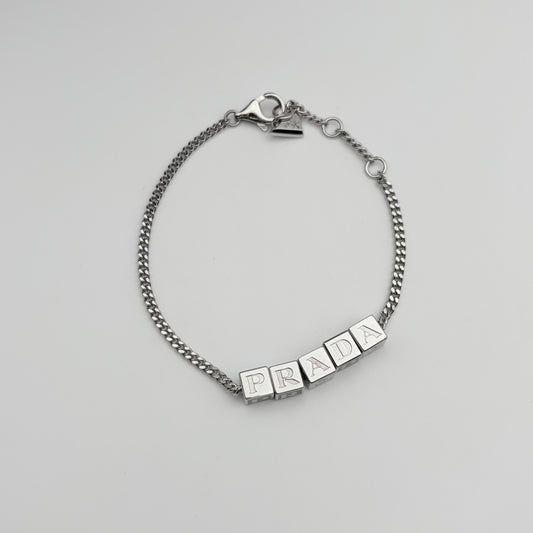 PRADA ブレスレット