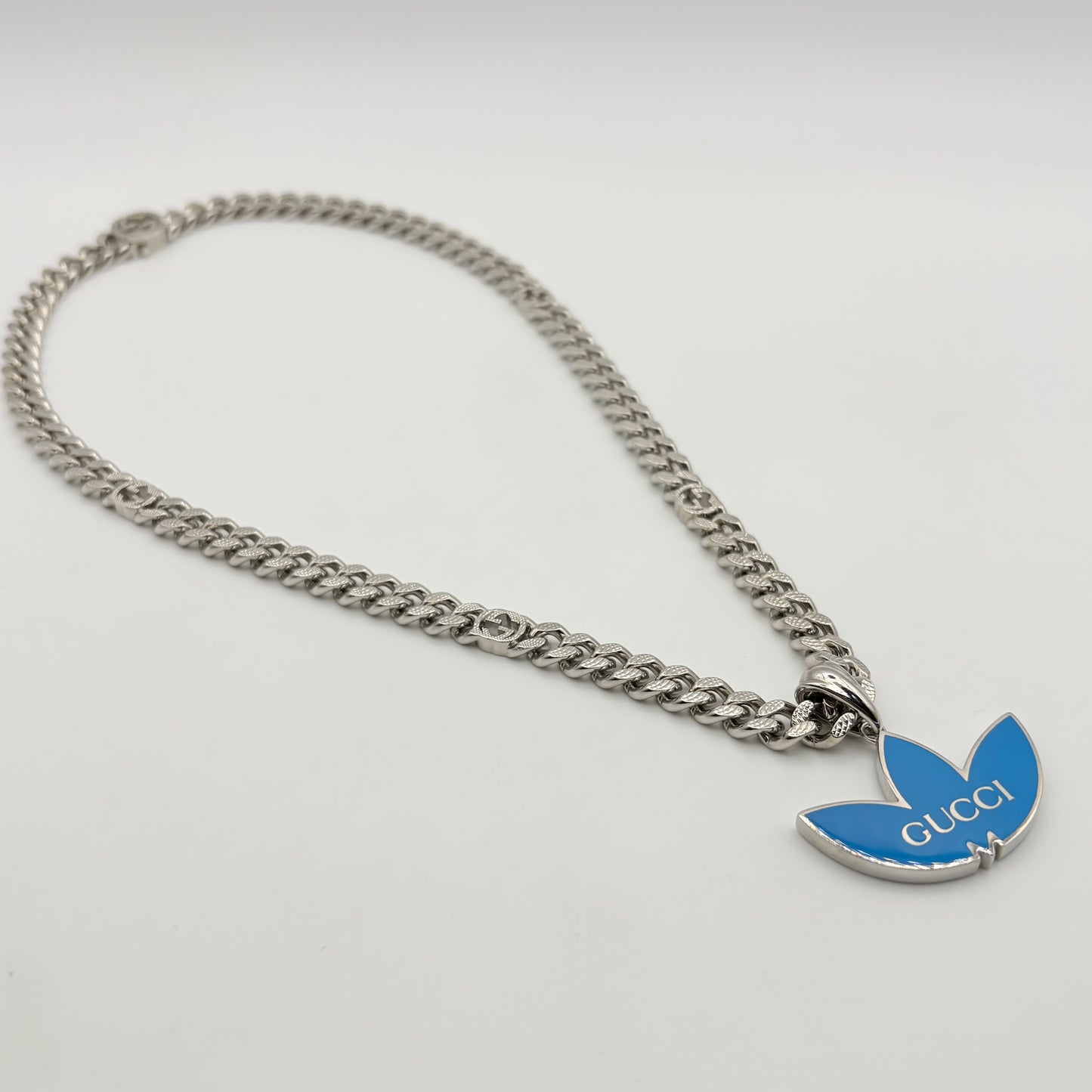 GUCCI adidas ネックレス