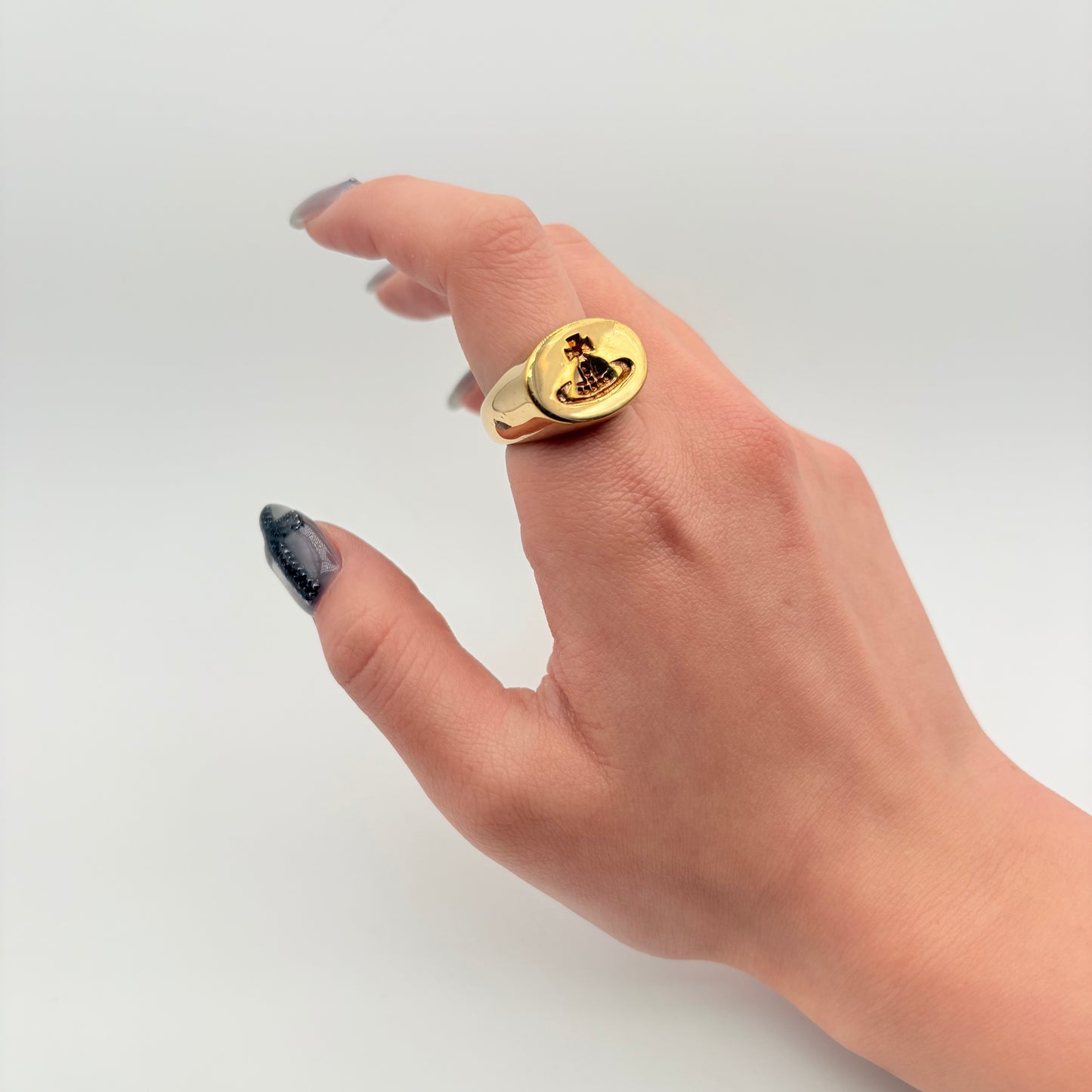 Vivienne Westwood リング
