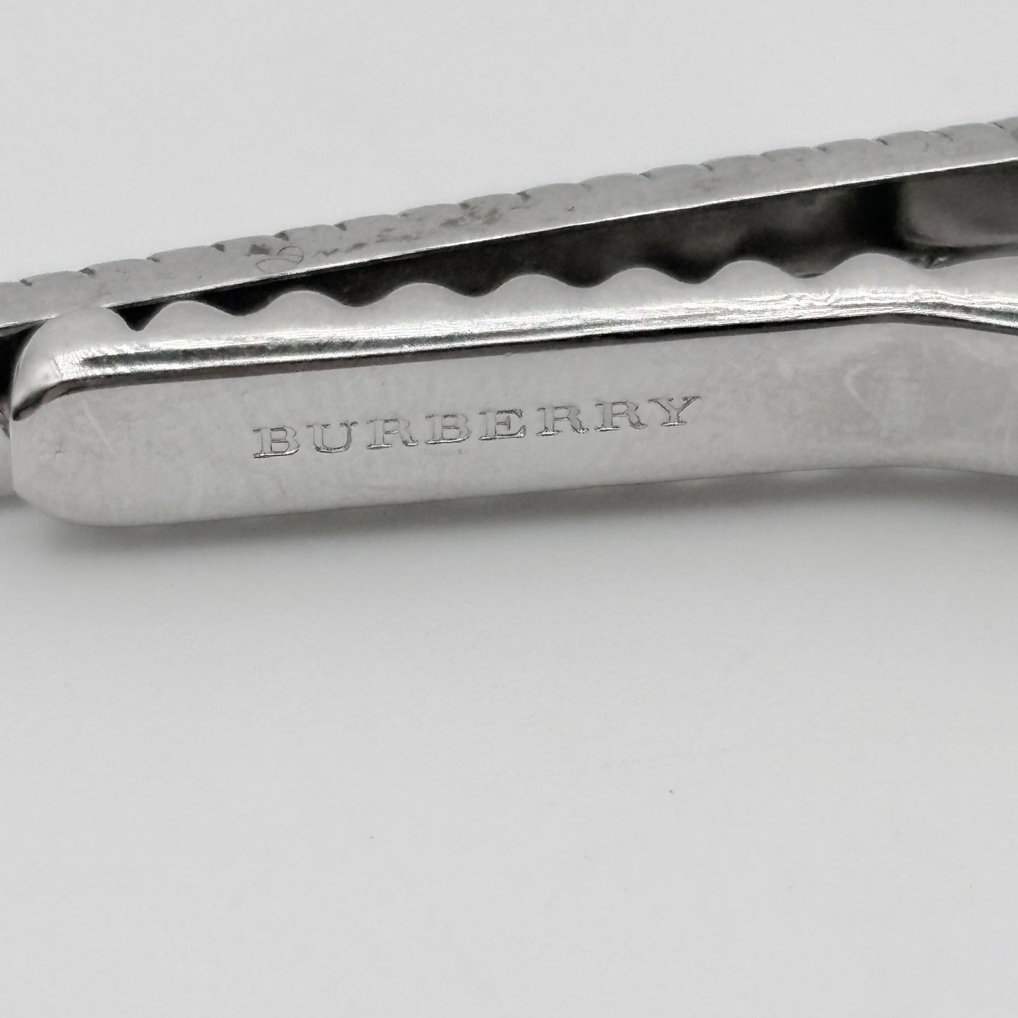 Burberry ネクタイピン