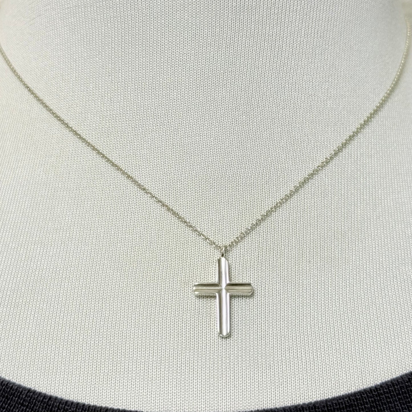 Tiffany＆Co. クロスネックレス 11