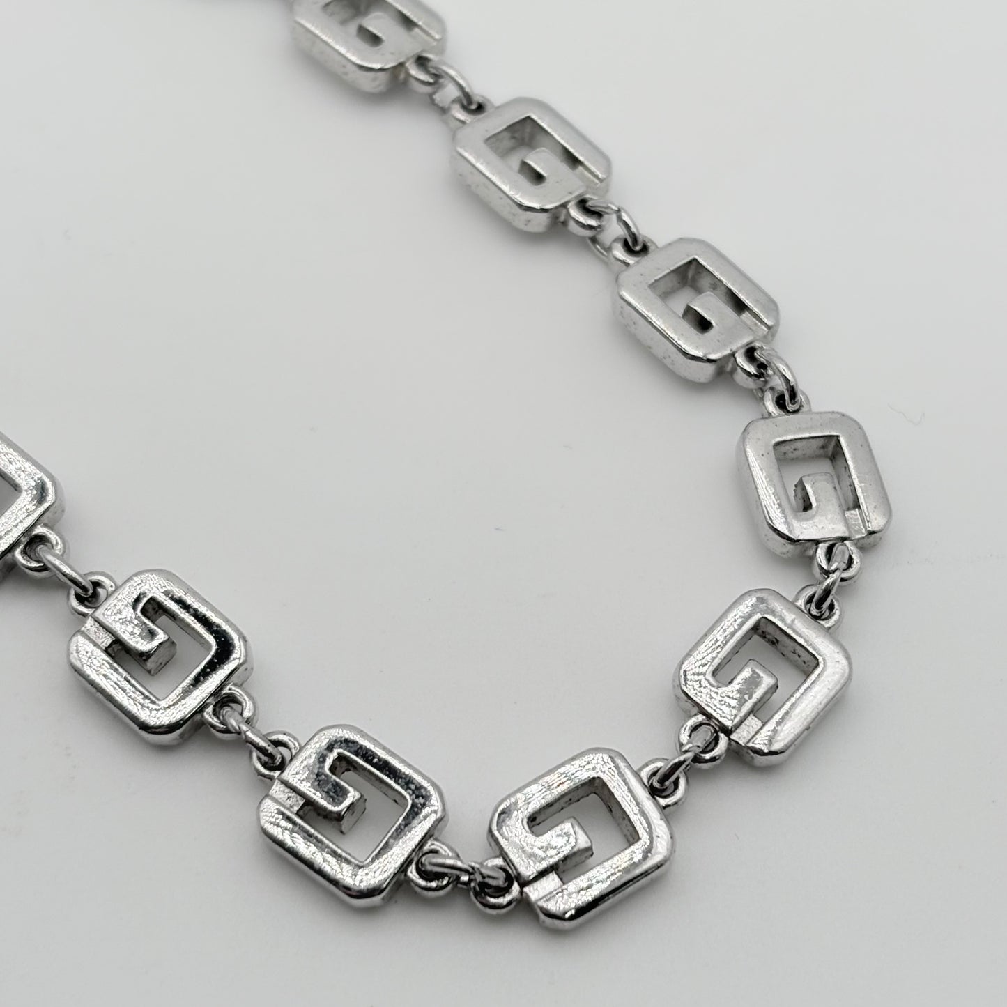 GIVENCHY ネックレス