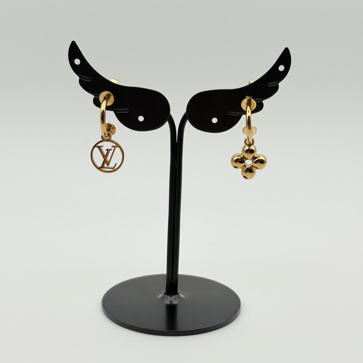 LOUIS VUITTON ピアス