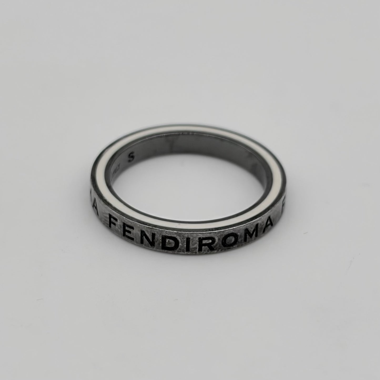 FENDI リング