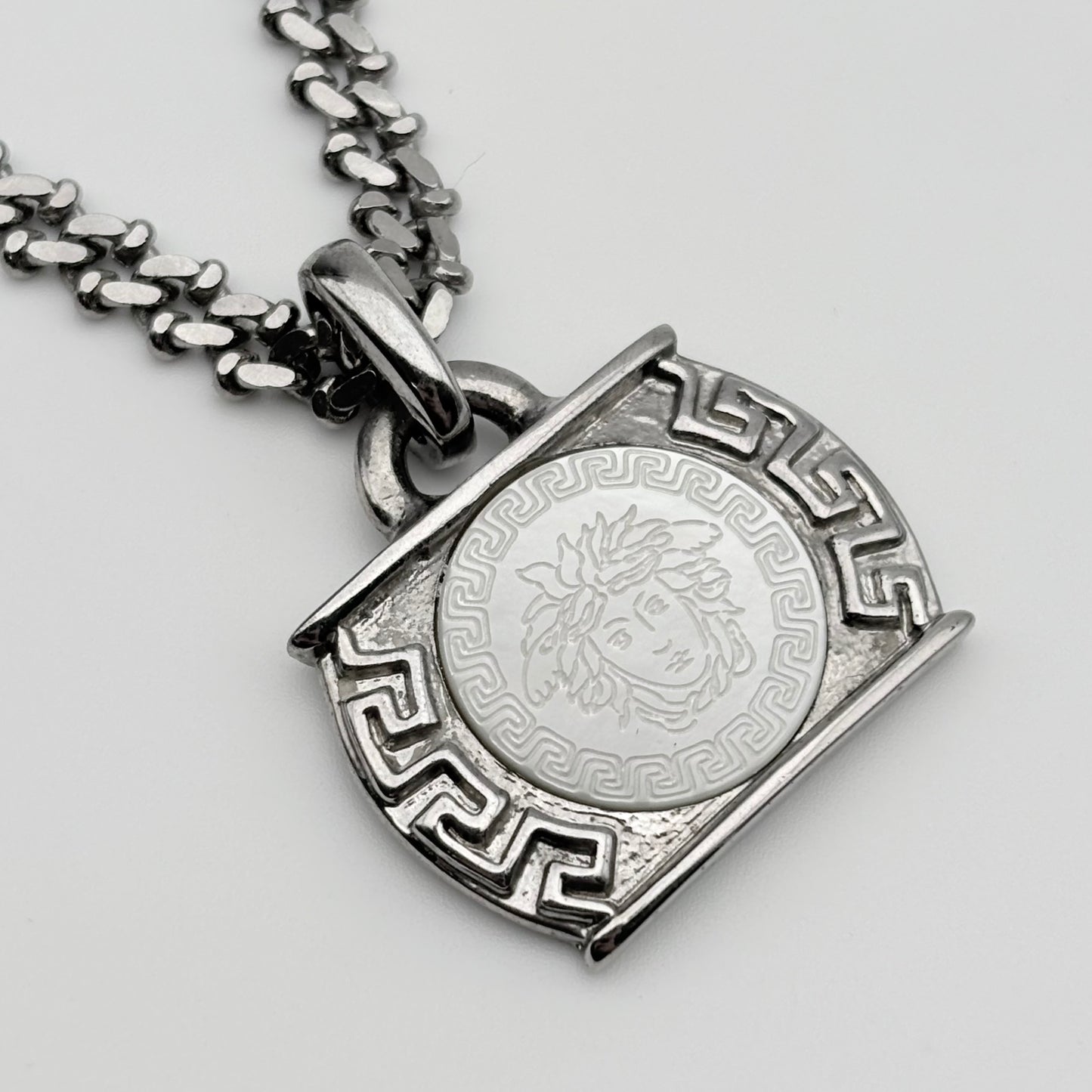 VERSACE ネックレス