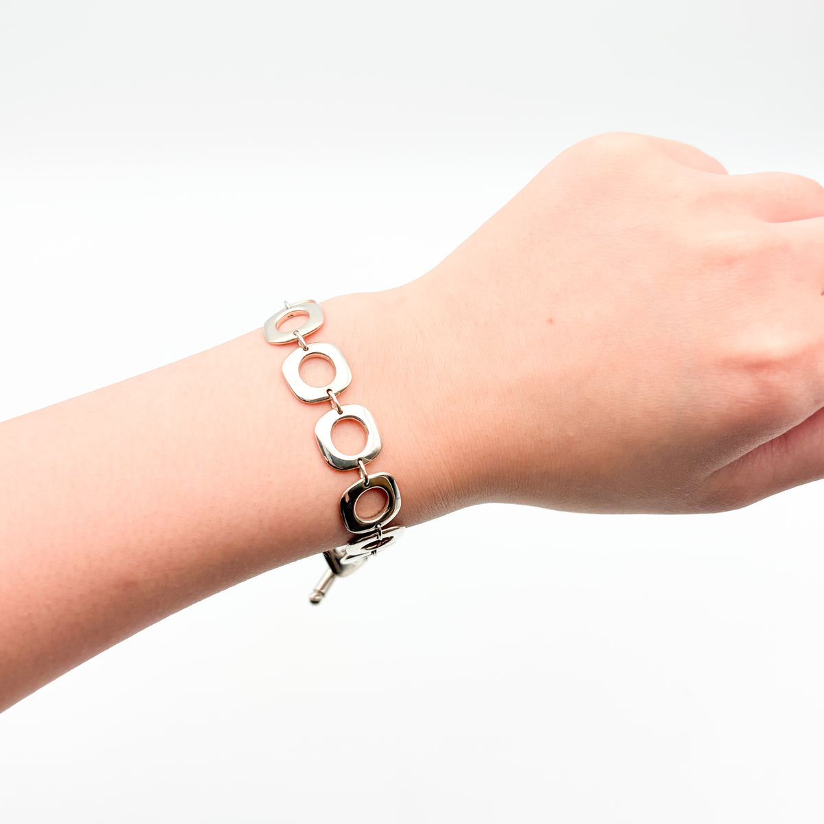 Tiffany&Co. スクエア クッション リンク ブレスレット