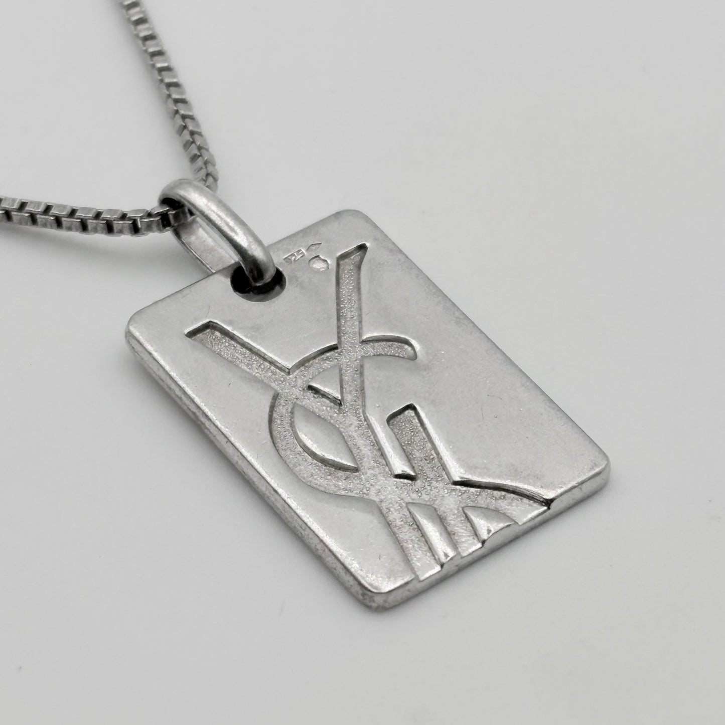 Yves Saint Laurent ネックレス