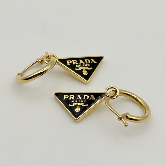 PRADA ピアス