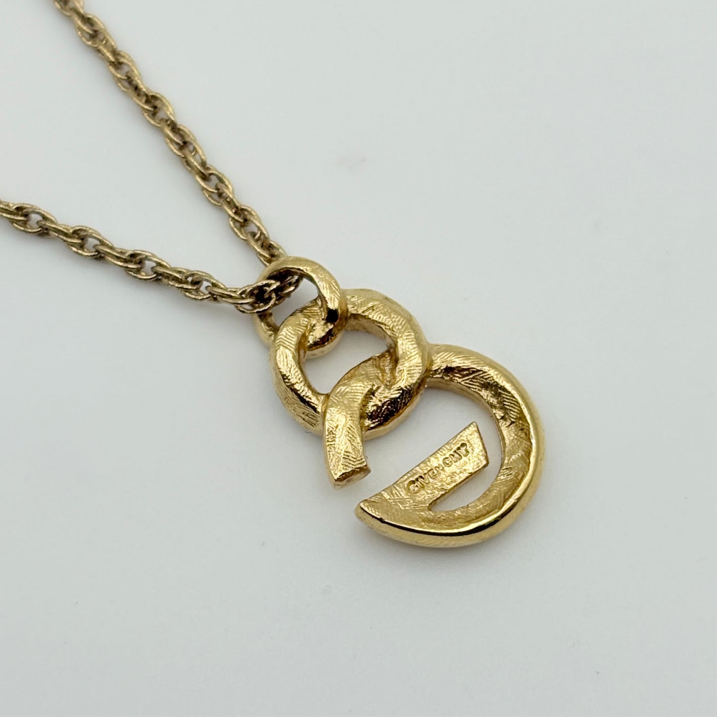 GIVENCHY ネックレス