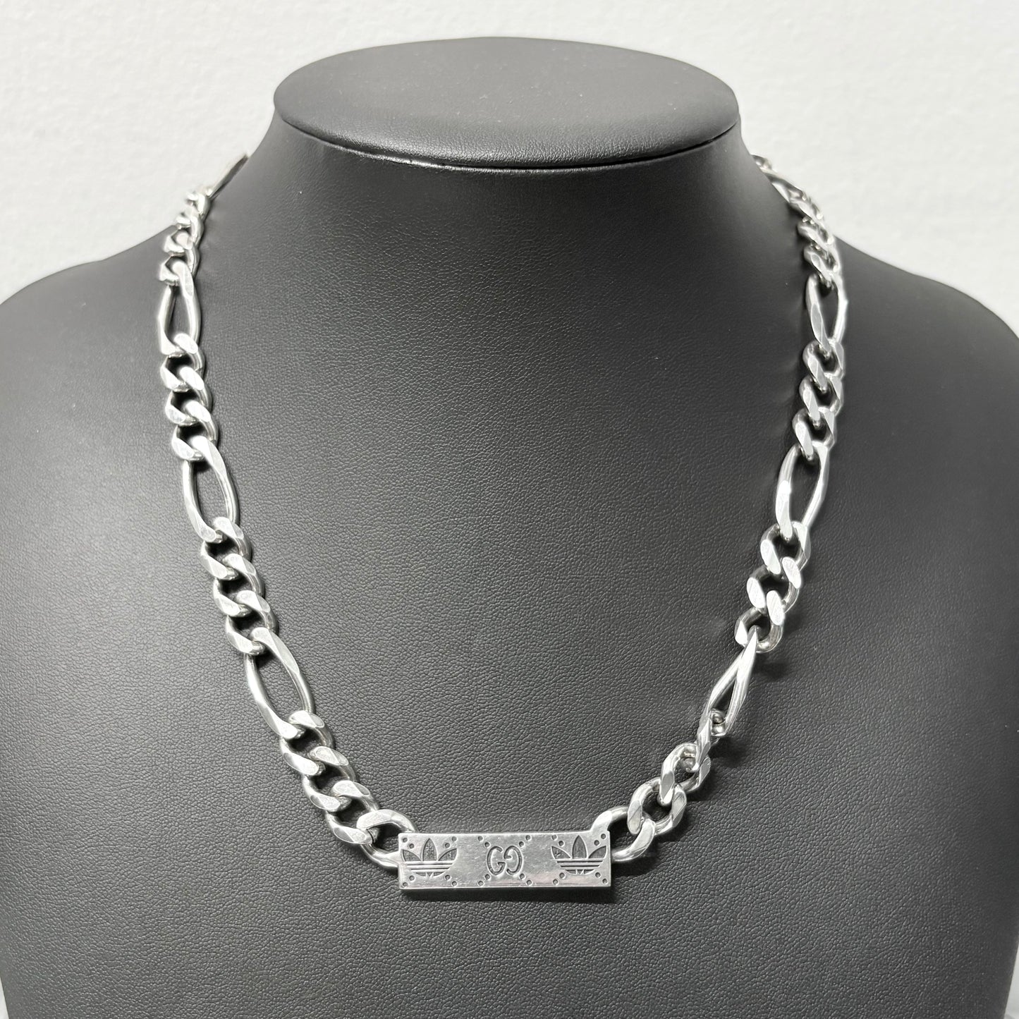 GUCCI adidas ネックレス