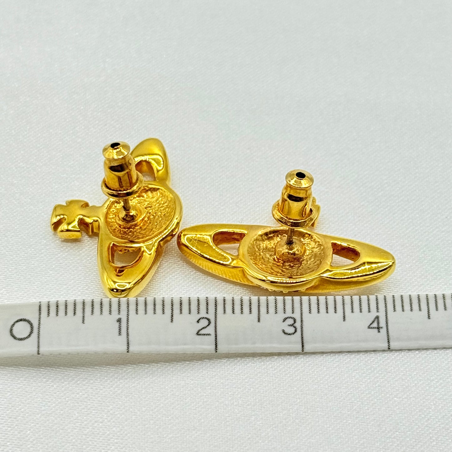 MINI BAS RELIEF Vivienne Westwood ピアス 120