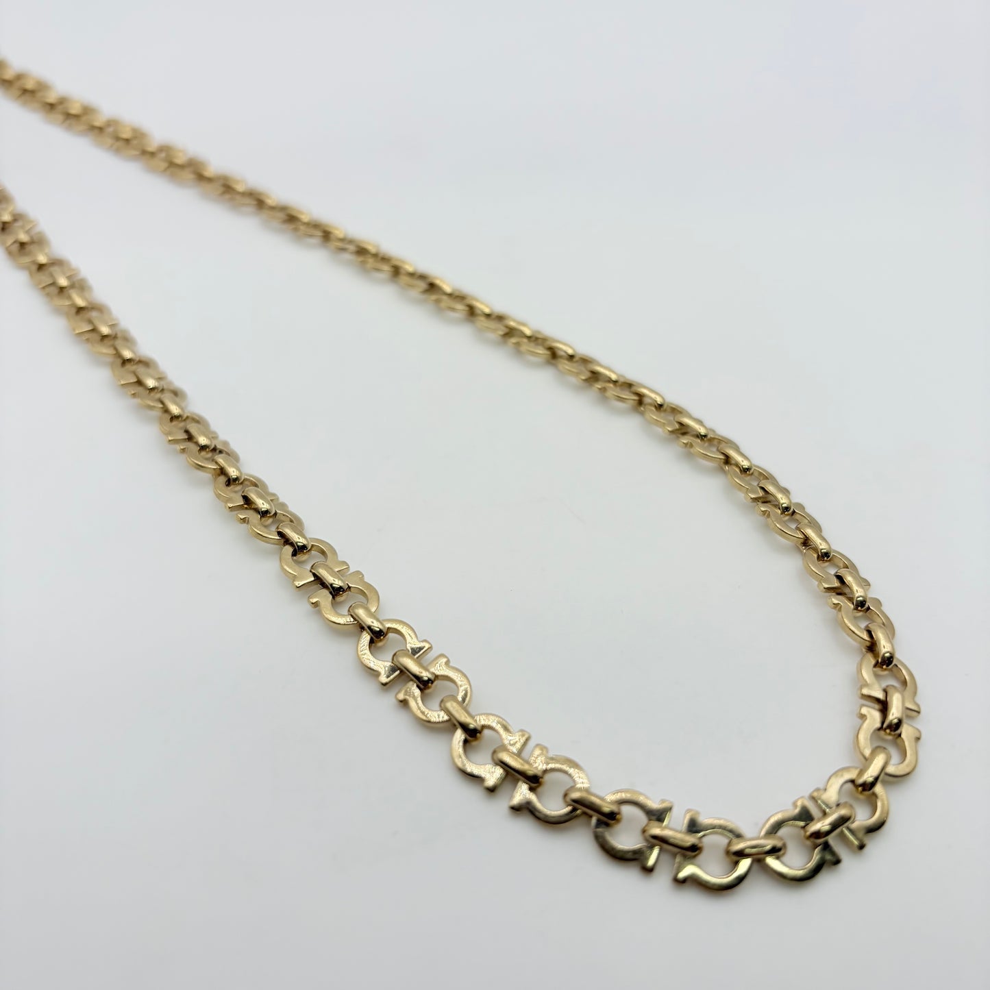 Ferragamo ネックレス