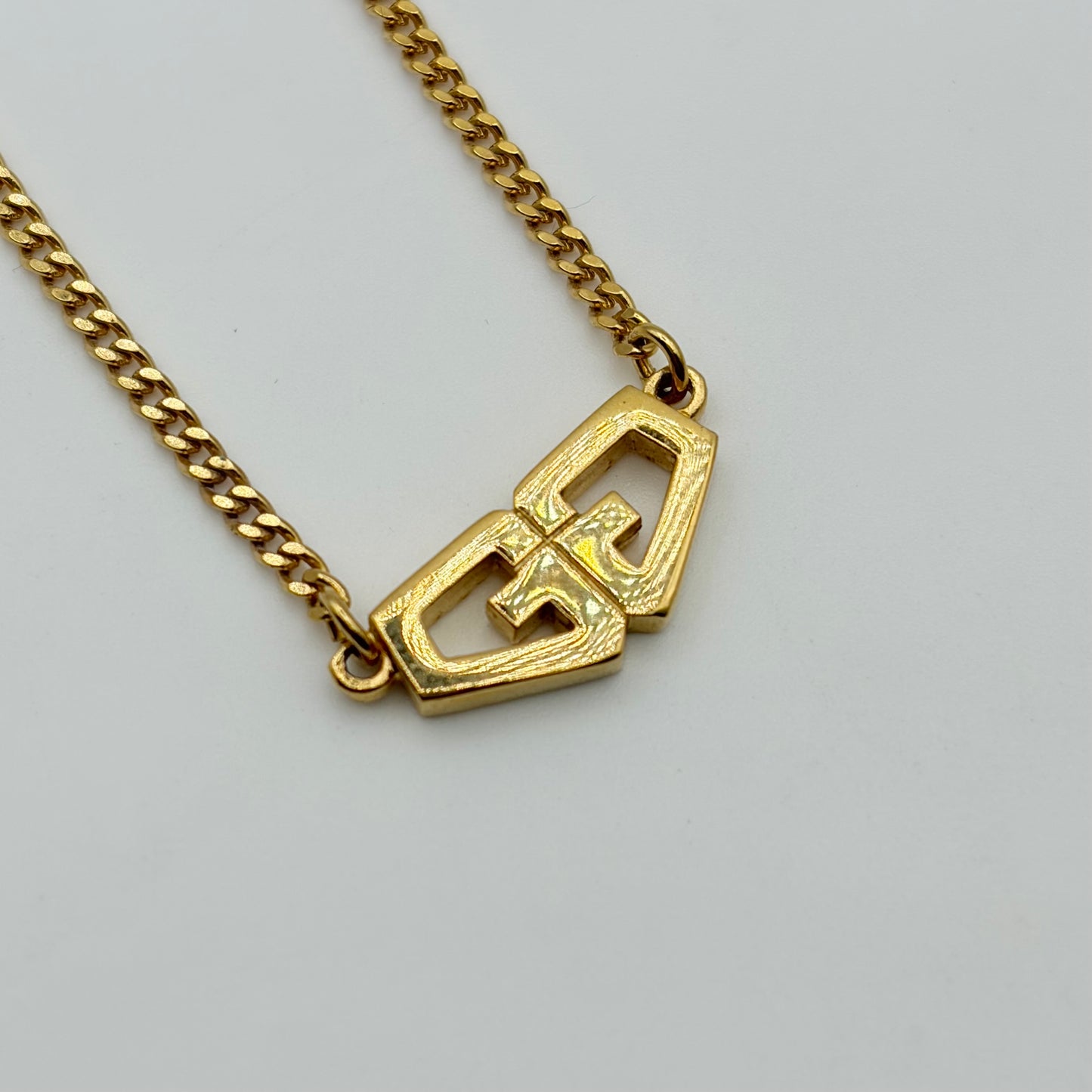 GIVENCHY ネックレス